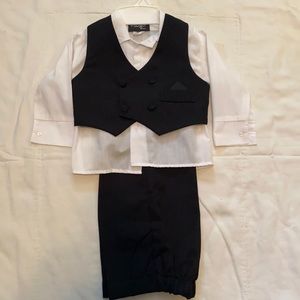 Pin striped, 2 piece suit